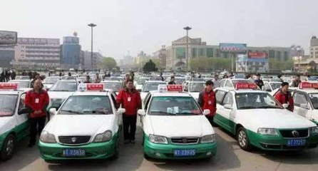 衡水电动出租车决策反思 无桩先行，如何驶向绿色未来？